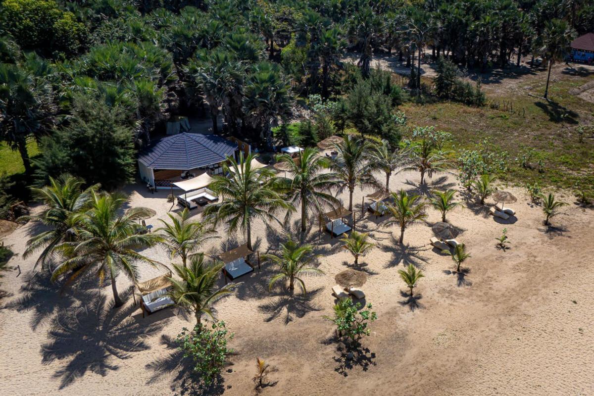Ocean Villa Heights Brufut Esterno foto