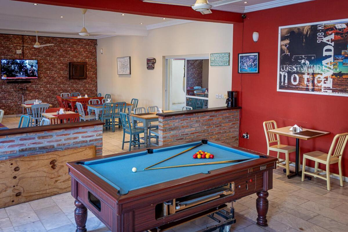 Ocean Villa Heights Brufut Esterno foto