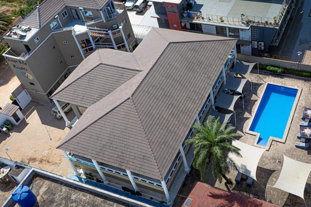 Ocean Villa Heights Brufut Esterno foto