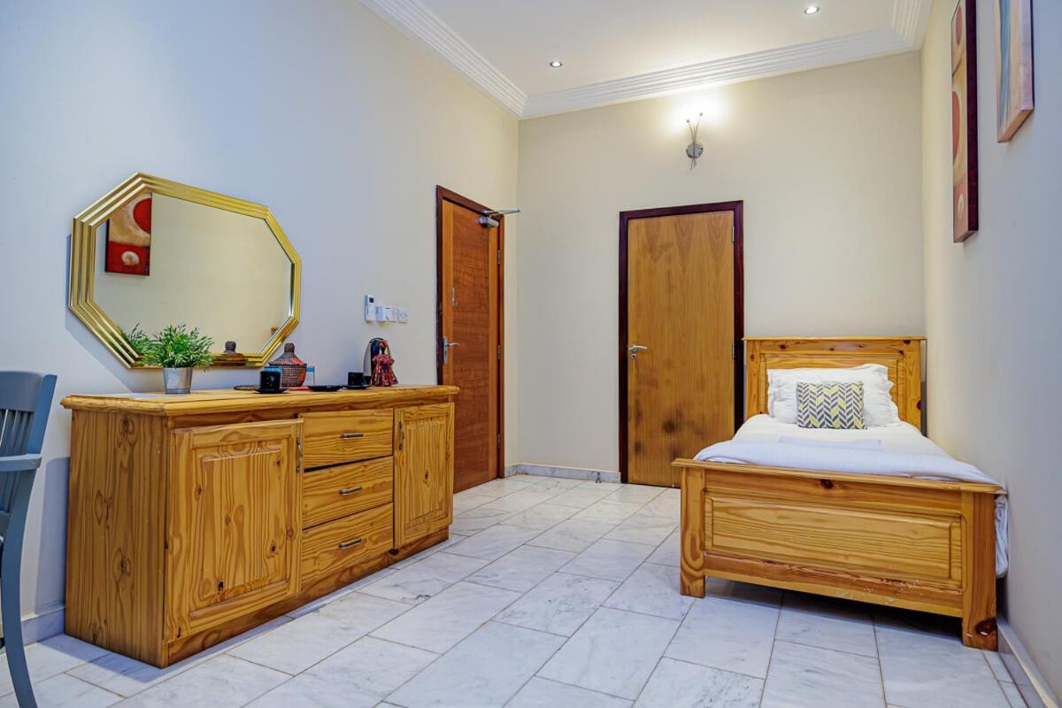Ocean Villa Heights Brufut Esterno foto